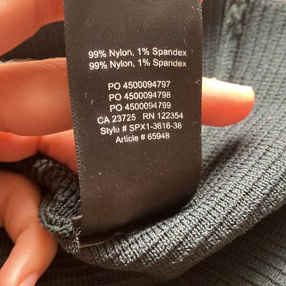 Babaton Sculpt Knit Strapless Top - Picture 6 of 6